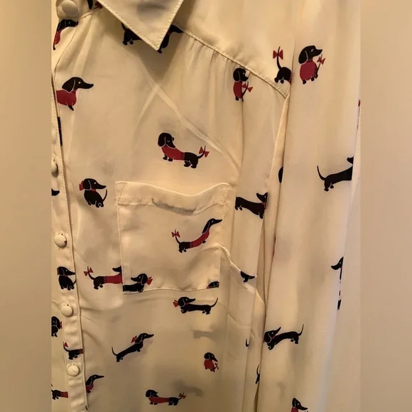Torrid Ivory Madison Georgette Dachshund DOG Print Top Size 1 Classic Fit - Picture 3 of 9